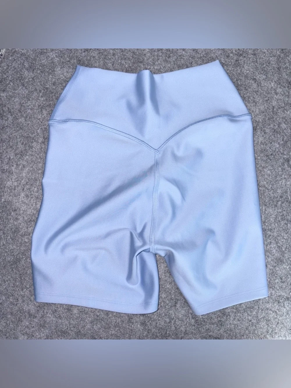 ALO Yoga 5" Airlift Energy Short seashell blue size XXS - Picture 9 of 13